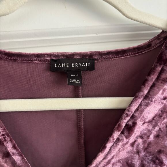 Lane Bryant Crushed Velvet Purple V Neck Blouse Sz 14 / 16 - Picture 2 of 9